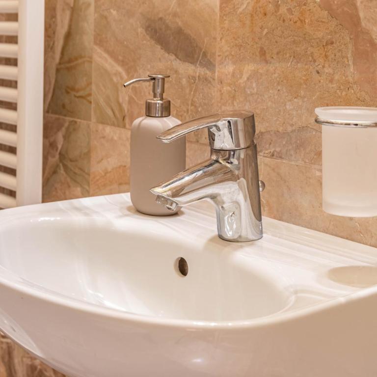 Piazza Isolo Central Apartment - Appartamento con 2 Camere da Letto - 13