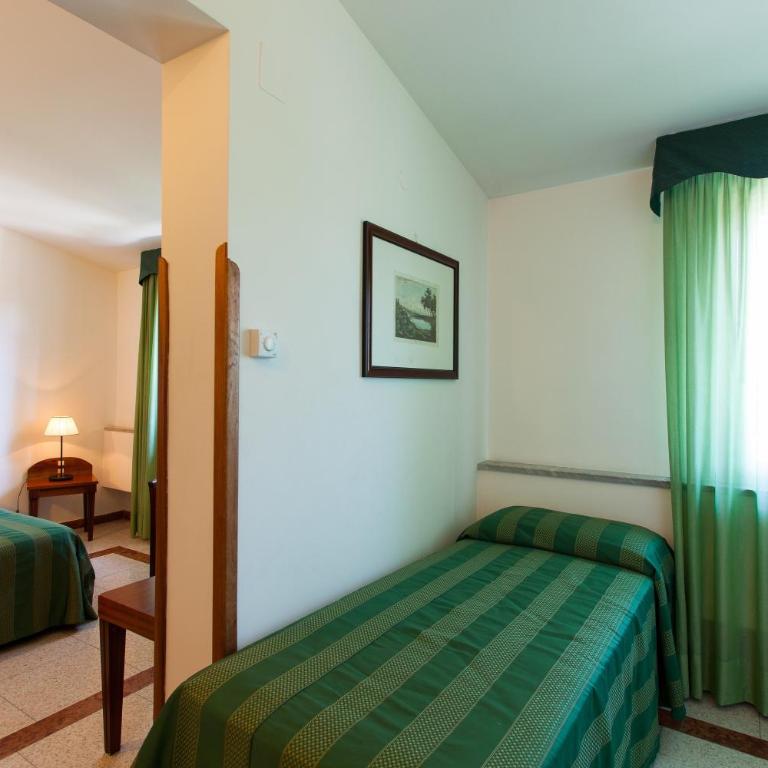 Hotel Villa d'Amato - Camera Tripla Standard - 3