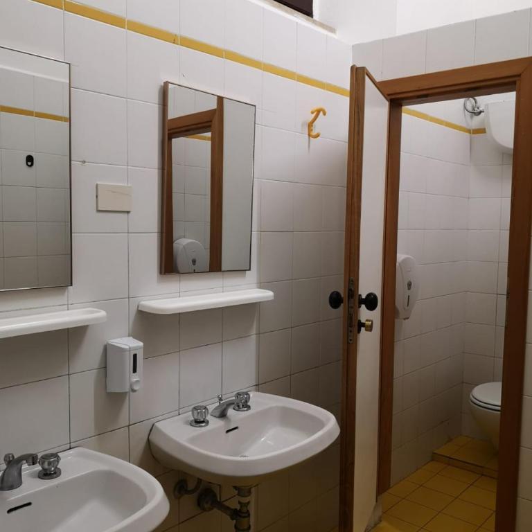 Ostello San Marco Cortona - 8-Bed Mixed Dormitory Room - 4