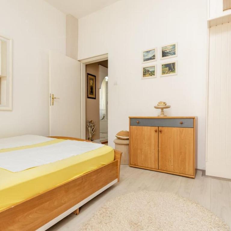 Dream&Stone apartment in Zelenika, Herceg Novi - Three-Bedroom Apartment - 10