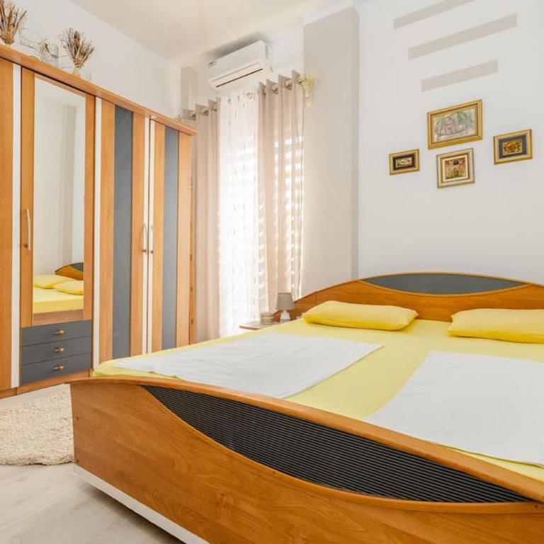 Dream&Stone apartment in Zelenika, Herceg Novi - Three-Bedroom Apartment - 11