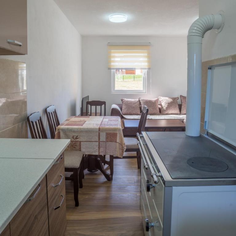 Dubljevic - Two-Bedroom House - 10