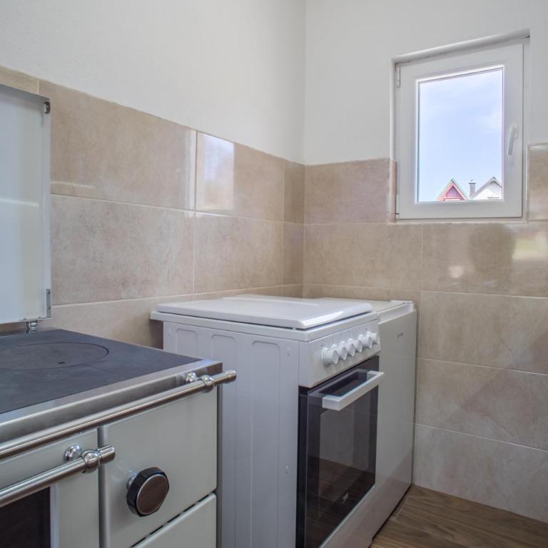 Dubljevic - Two-Bedroom House - 29