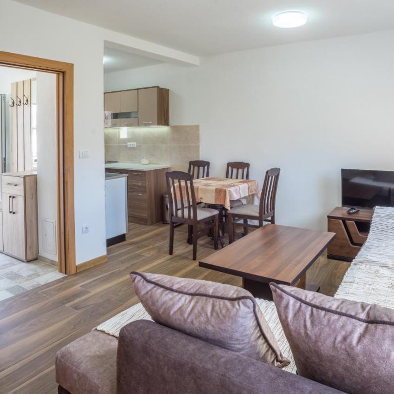 Dubljevic - Two-Bedroom House - 20