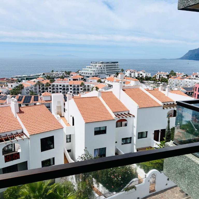 Sunset view 3 - One-Bedroom Apartment - 12