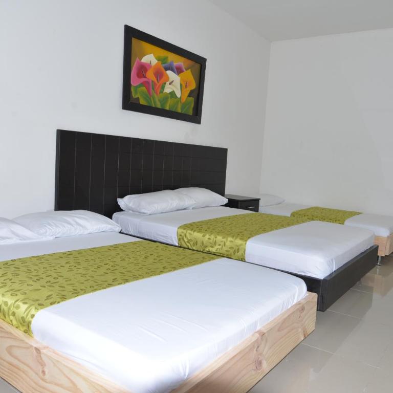 Hotel El Jardín Cafetero Armenia - Habitación Triple Básica - 5