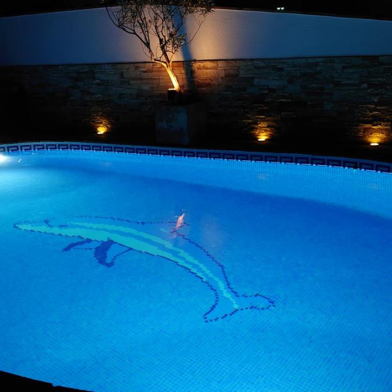 Villa Empuriabrava on main canal with 13 m private mooring, private pool, air con in all rooms, non-smoking - Villa de 3 dormitorios - 36
