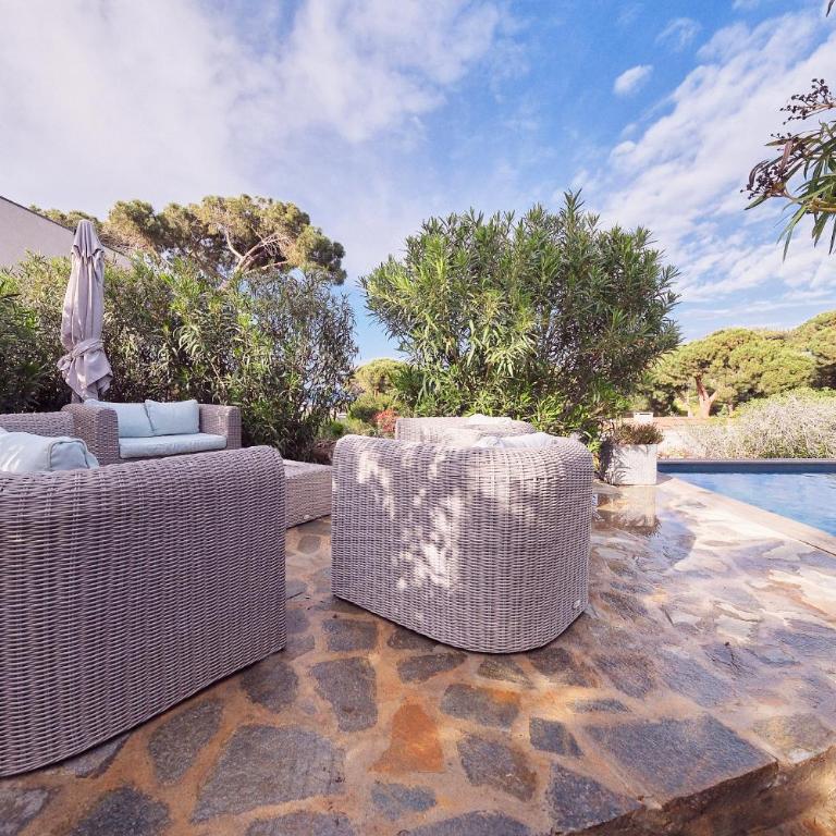 Villa avec jardin et piscine - Villa 3 Chambres - 36