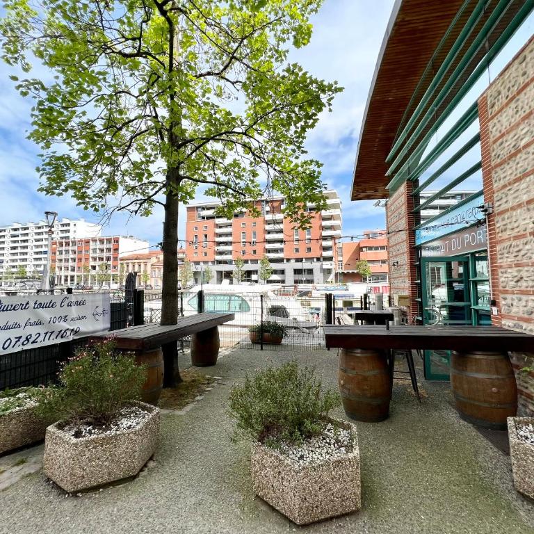 Sunset Duplex - Grand-Rond, Jardin des plantes, centre-ville, 2 BDRs 60m2, AC, Netflix - T3 60m2 avec clim - Duplex Apartment - 36