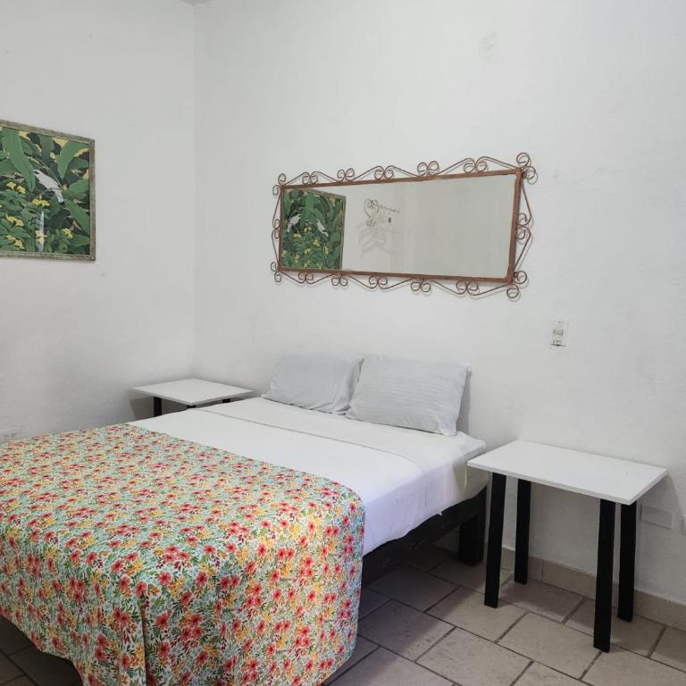 Alexandross - Deluxe Room - 10