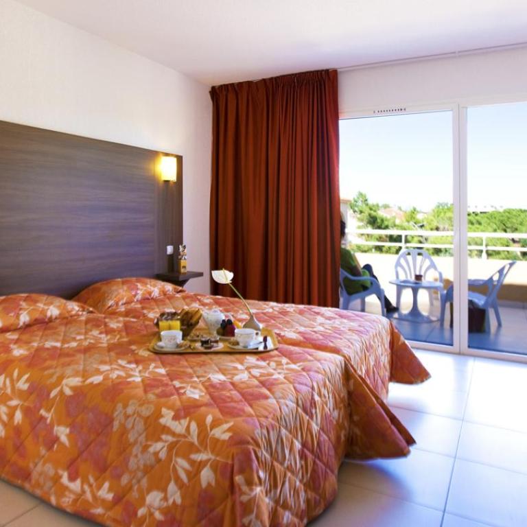 Hôtel Le Maritime - Grande Chambre Double Supérieure avec Terrasse - 3