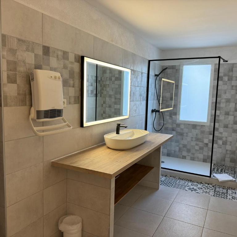 Mas Des Salicornes - Chambre Double Supérieure - 1