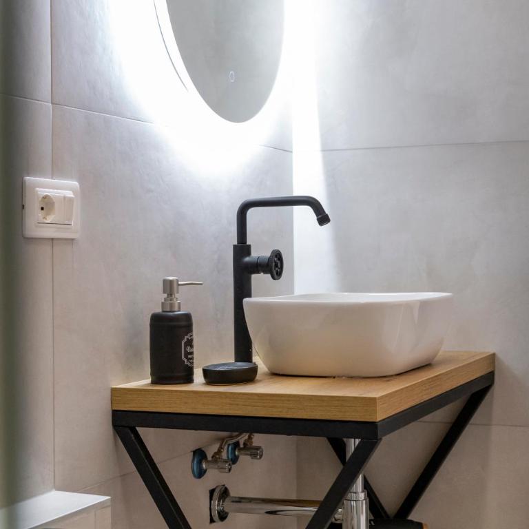 Shiny Rooms Verona - Comfort Triple Room - 14