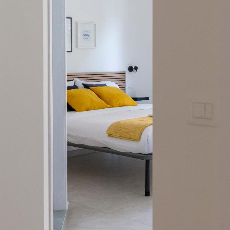 Shiny Rooms Verona - Double Room with Balcony - 9