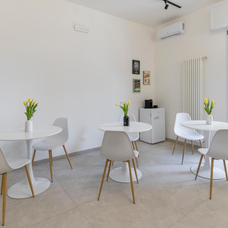 Shiny Rooms Verona - Comfort Triple Room - 2