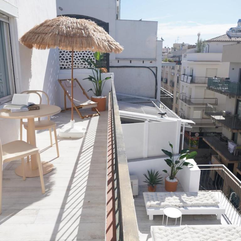 Aldara Sitges - Habitación Doble Deluxe con balcón - 3
