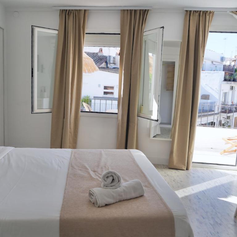 Aldara Sitges - Habitación Doble Deluxe con balcón - 6