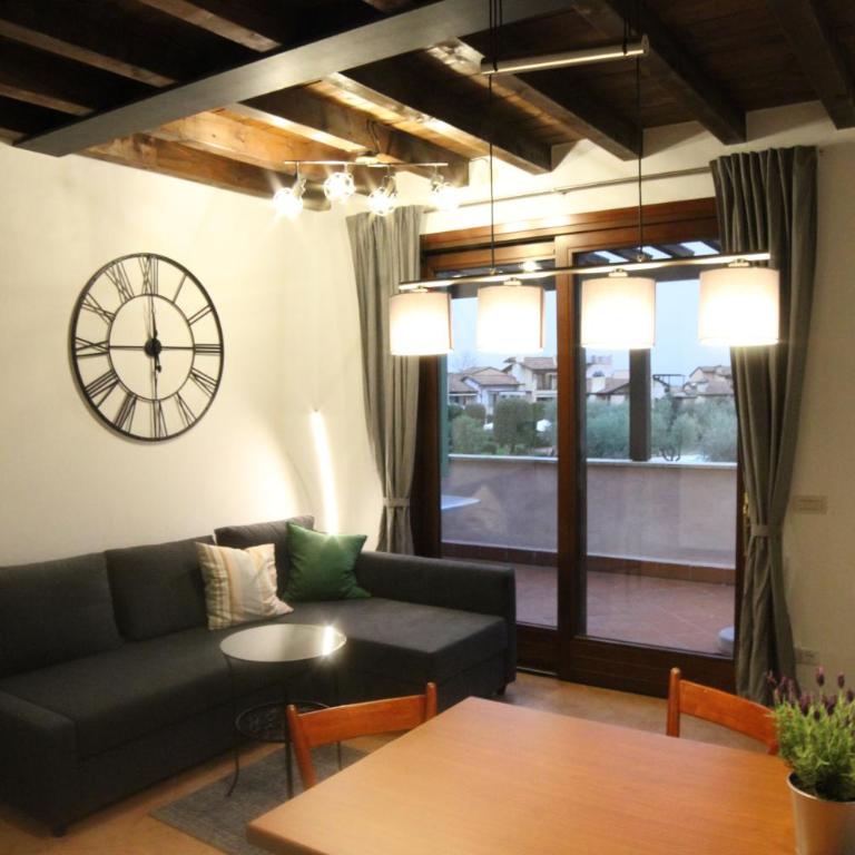Lagosuite - Two-Bedroom Apartment - 9