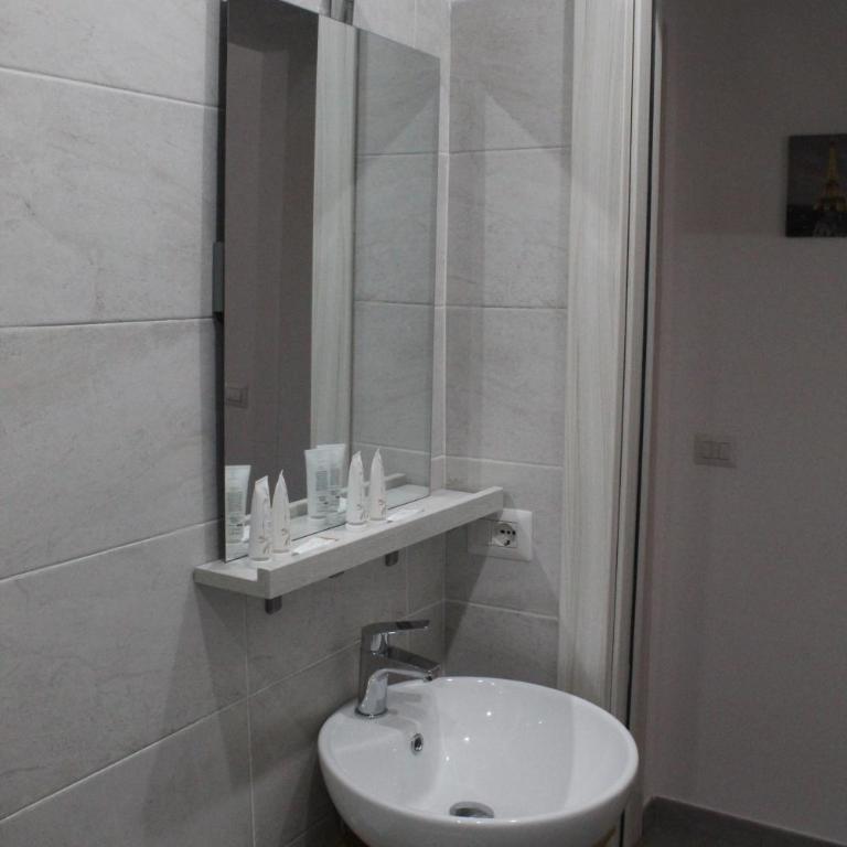 NAVIGLIO 53 - Appartamento con 1 Camera da Letto - 15