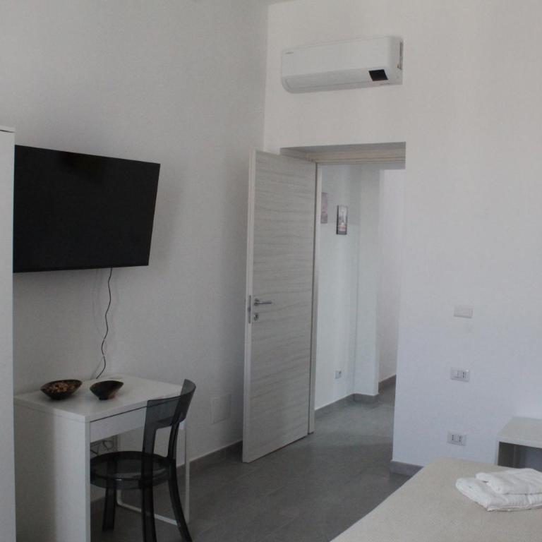 NAVIGLIO 53 - Appartamento con 1 Camera da Letto - 24
