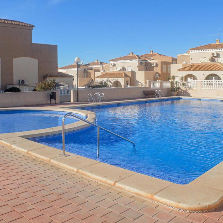Beach Front Home In Torrevieja - Casa de vacaciones de 2 dormitorios - 1
