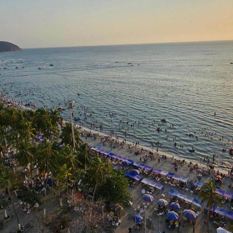 Apartamento 1403 Edificio Karey El Rodadero - Apartment - 64