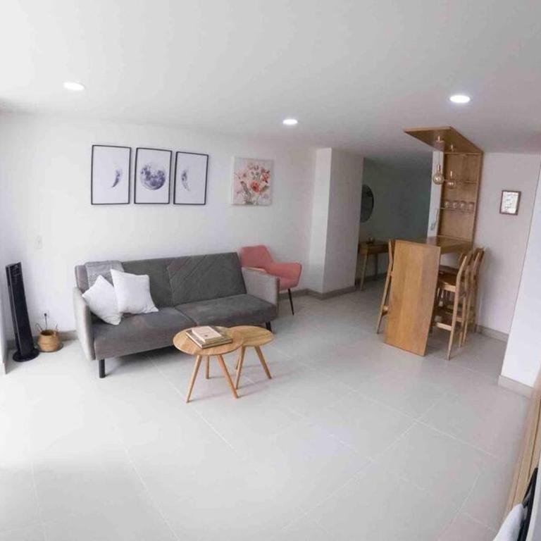 New apto in convenient location with parking - Apartamento de 2 dormitorios - 1