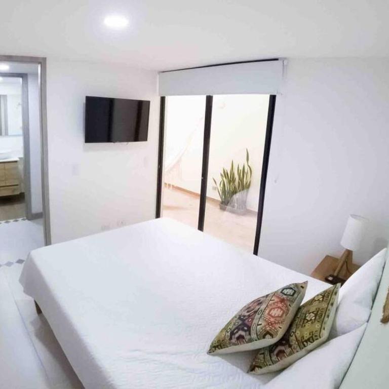 New apto in convenient location with parking - Apartamento de 2 dormitorios - 5