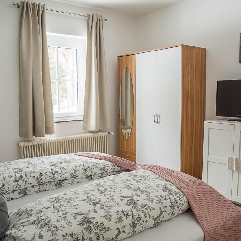 Waldruhe - Bett, Frühstück & ein Lächeln - Apartment mit 1 Schlafzimmer - 4