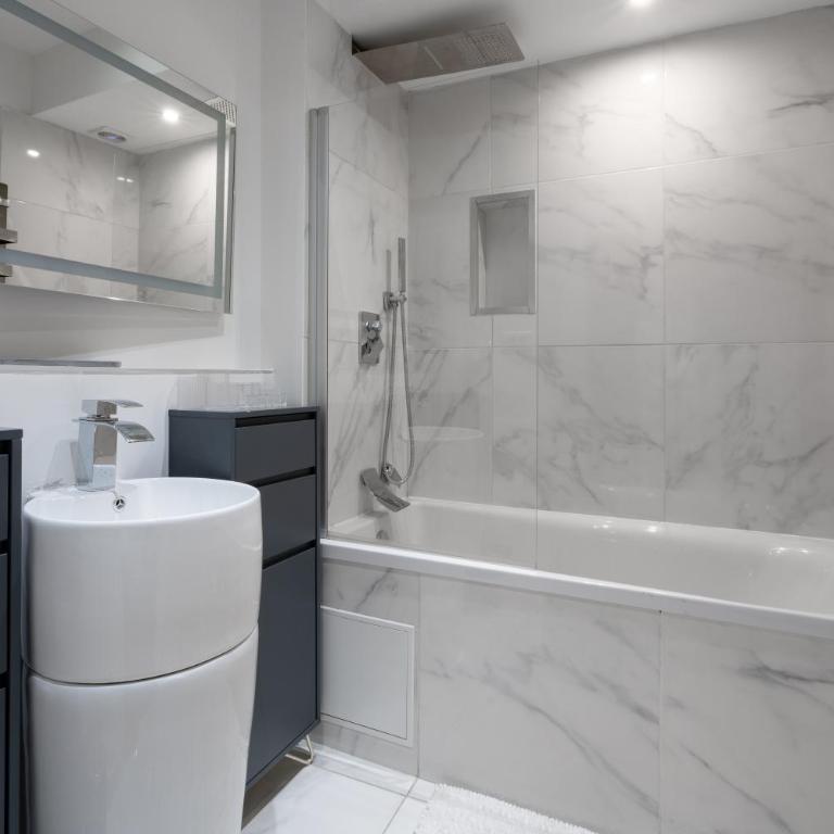 Le Yona Mirabeau - Appartement T3 Atypique situé dans le centre ville historique - proche Rotonde - Apartment mit 2 Schlafzimmern - 21
