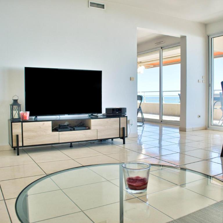 LE PALAIS dETE T4 6-8 115m2 grand standing garage carplug - Three-Bedroom Apartment - 3