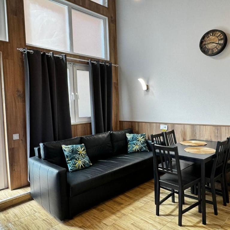 Lliri 32 - Deluxe Apartment - 4