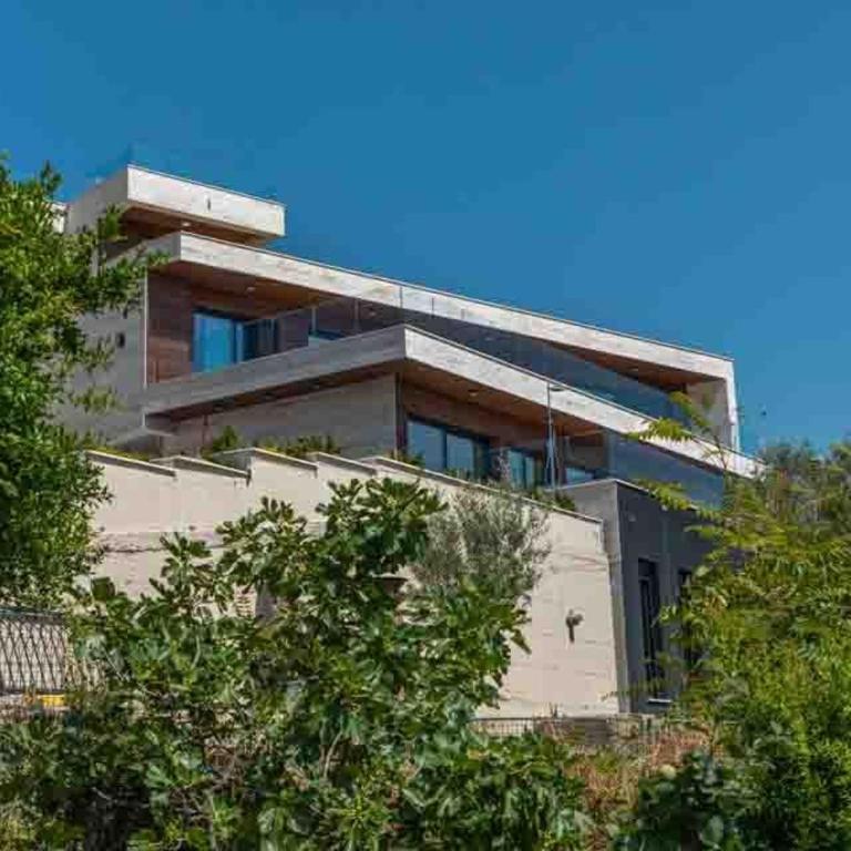 MonteLux Mansion - Villa - 27