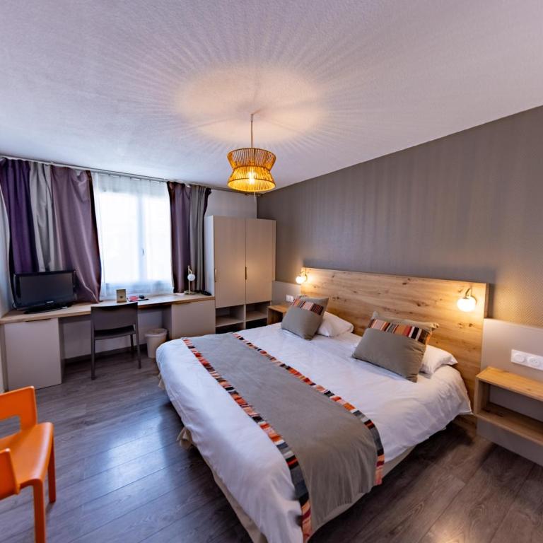 Hôtel Princes de Catalogne - Chambre Double Supérieure - 6