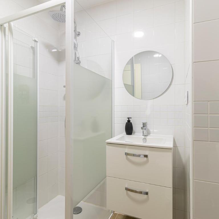 Allo Apartments Europa II Parking Piscina Padel 4 Habitaciones - Apartamento - 75