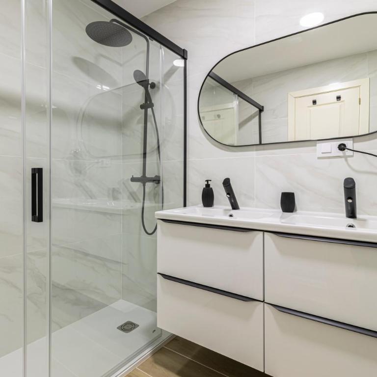 Allo Apartments Europa II Parking Piscina Padel 4 Habitaciones - Apartamento - 33