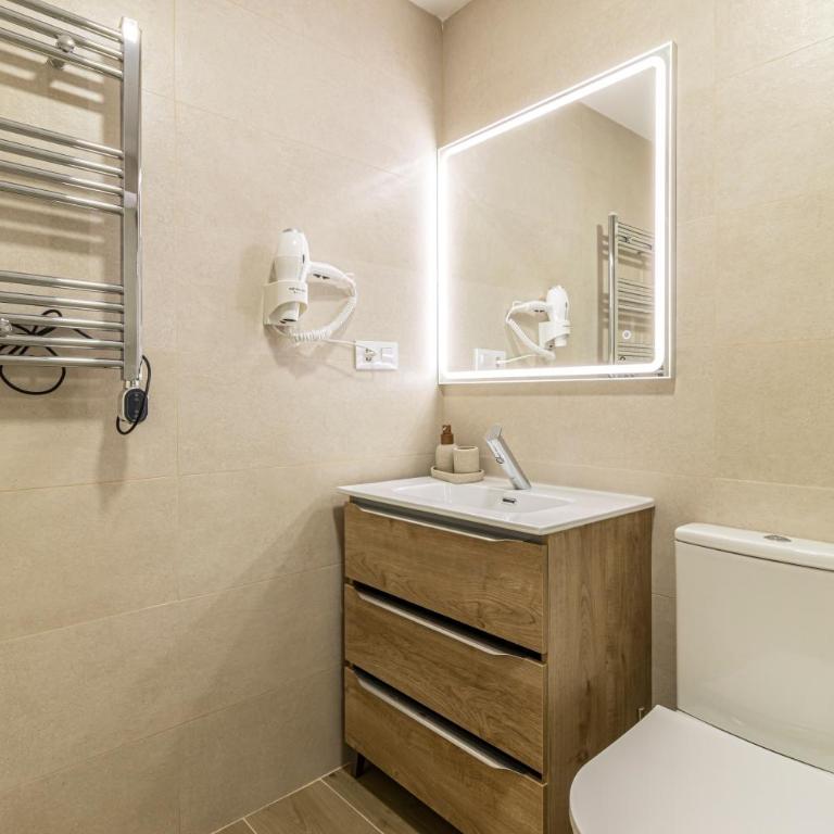 Allo Apartments Europa II Parking Piscina Padel 4 Habitaciones - Apartamento - 41
