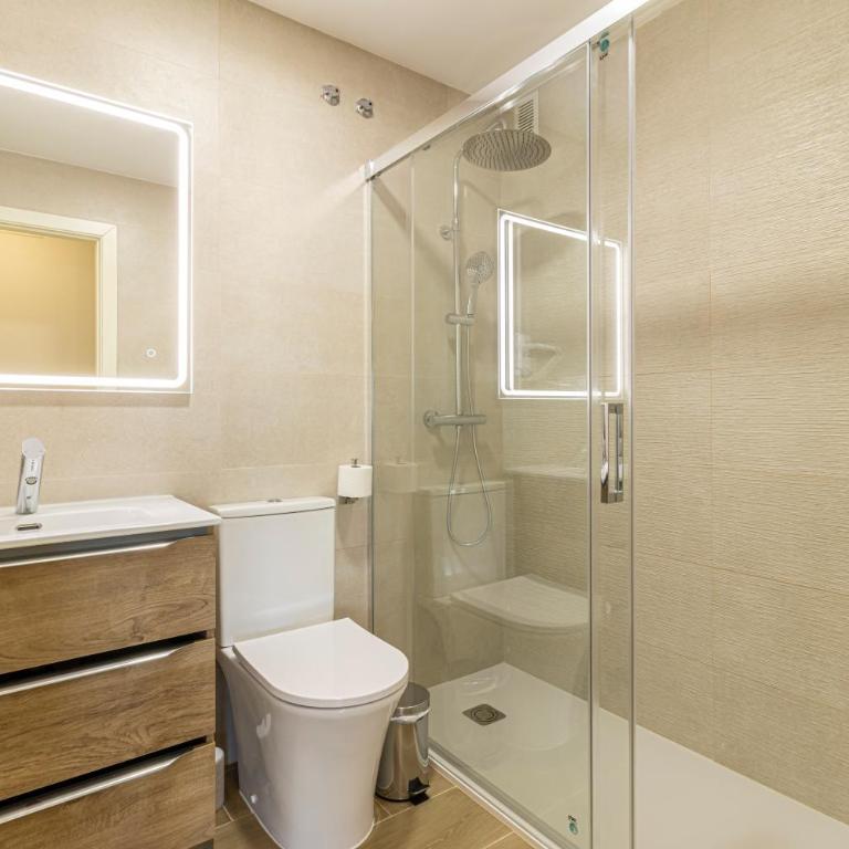 Allo Apartments Europa II Parking Piscina Padel 4 Habitaciones - Apartamento - 40