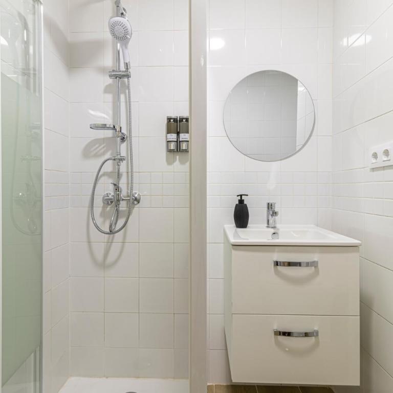 Allo Apartments Europa II Parking Piscina Padel 4 Habitaciones - Apartamento - 47