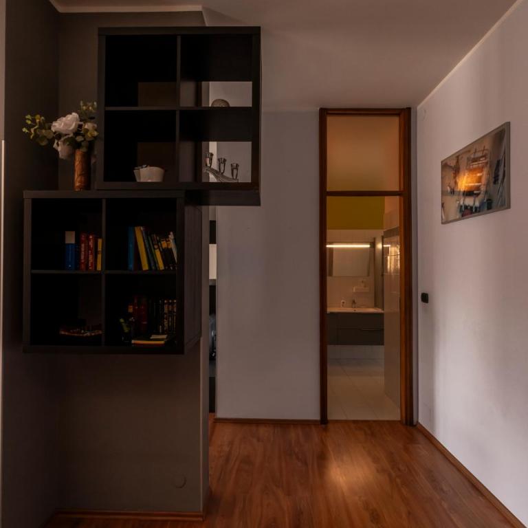 TURIN CENTER whit PRIVATE PARKING - Appartamento con 2 Camere da Letto - 21