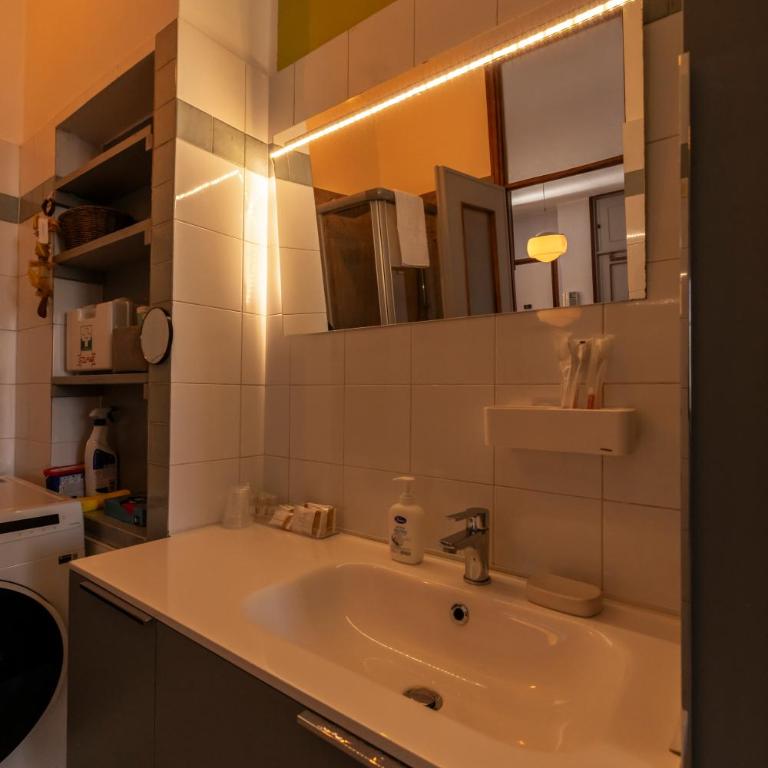 TURIN CENTER whit PRIVATE PARKING - Appartamento con 2 Camere da Letto - 16