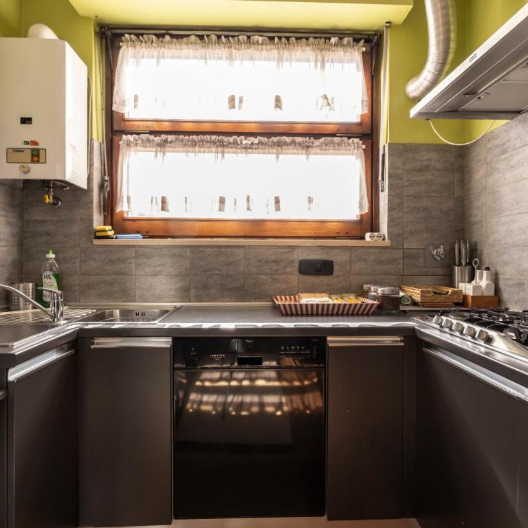 TURIN CENTER whit PRIVATE PARKING - Appartamento con 2 Camere da Letto - 30