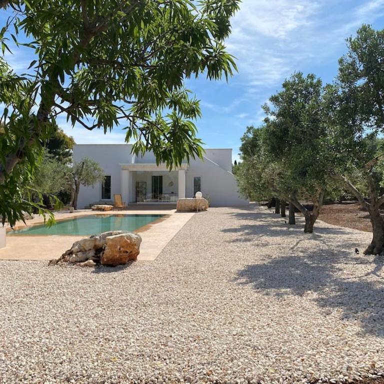 Splendida Villa con piscina a 10 minuti dal mare - Appartamento con 3 Camere da Letto - 1