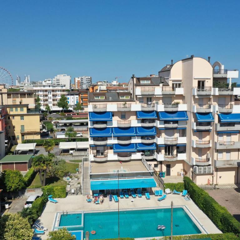 Costa Azzurra - Home Immobiliare - Appartamento con 2 Camere da Letto - 2