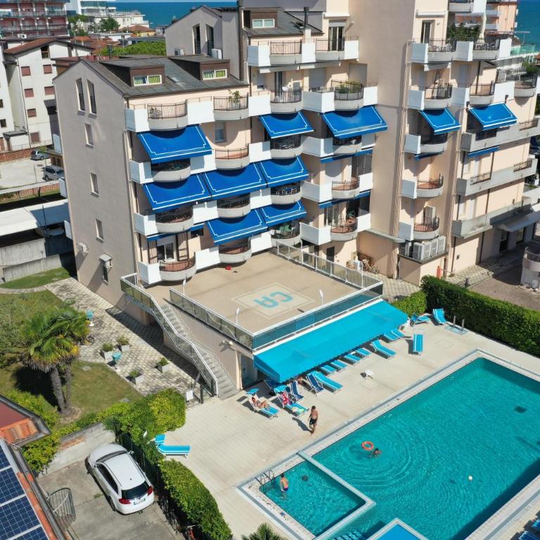 Costa Azzurra - Home Immobiliare - Appartamento con 2 Camere da Letto - 1