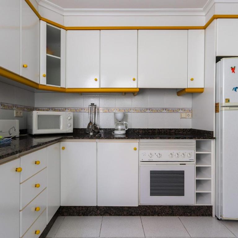 076 - La Senia 002 - comfortHOLIDAYS - Apartamento de 2 dormitorios - 4