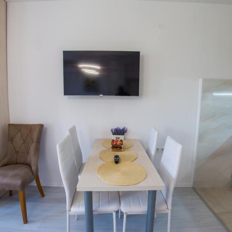 Apartments Charm Nest - Studio Apartment - 17