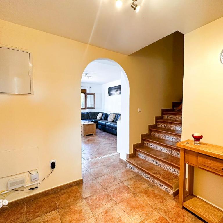 Bright 3-Bedroom Townhouse - Las Lomas - BAU01 - Three-Bedroom Townhouse - 22