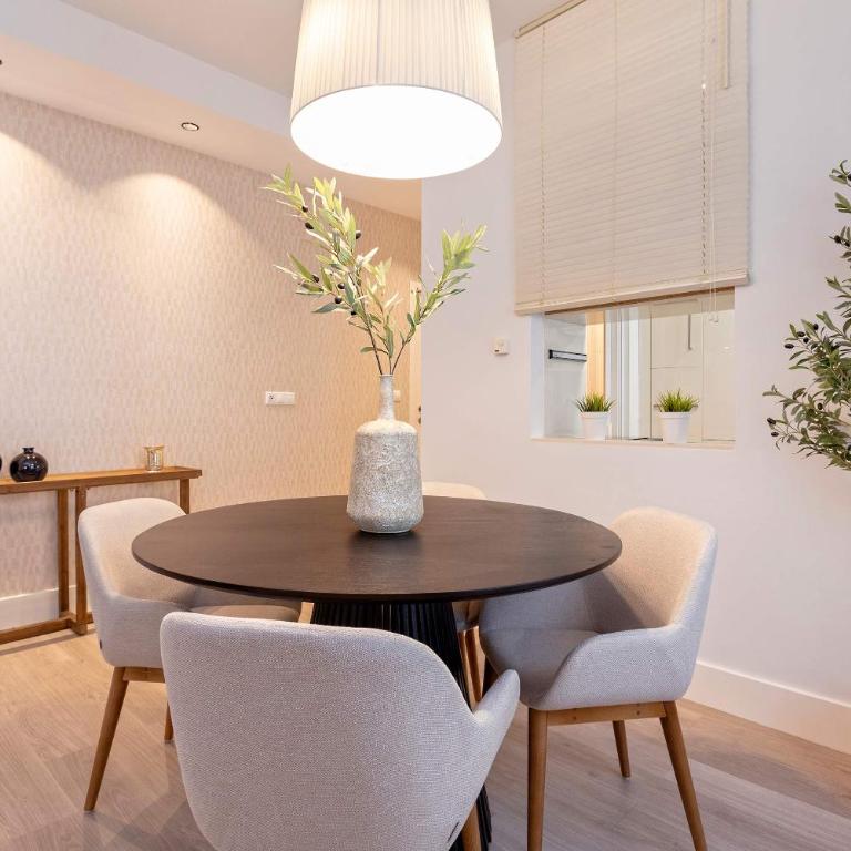Genteel Home Varela - Two-Bedroom Apartment - 13