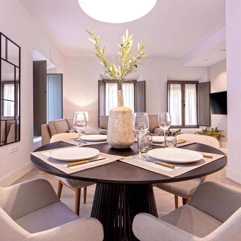 Genteel Home Varela - Two-Bedroom Apartment - 15